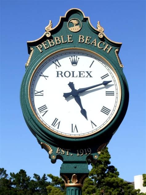 outdoor Rolex clock